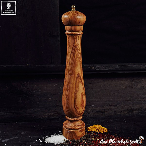 Pepper mill olive wood for an elegant touch on your table